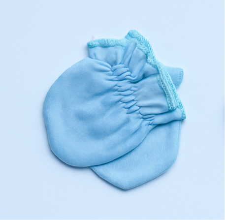 Mittens set of 4 Blue / White for Baby Boy / Girl